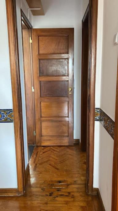 A Lovely Flat In Heart Of Campo De Ourique Lisbon
